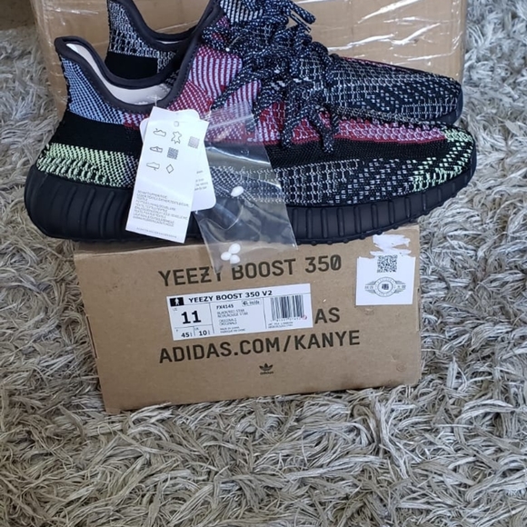 Adidas yeezy men size